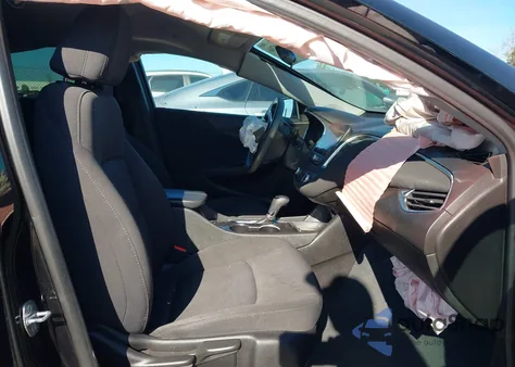 2019 Chevrolet Malibu Lt z USA, uszkodzony, nr VIN 1G1ZD5ST4KF164960